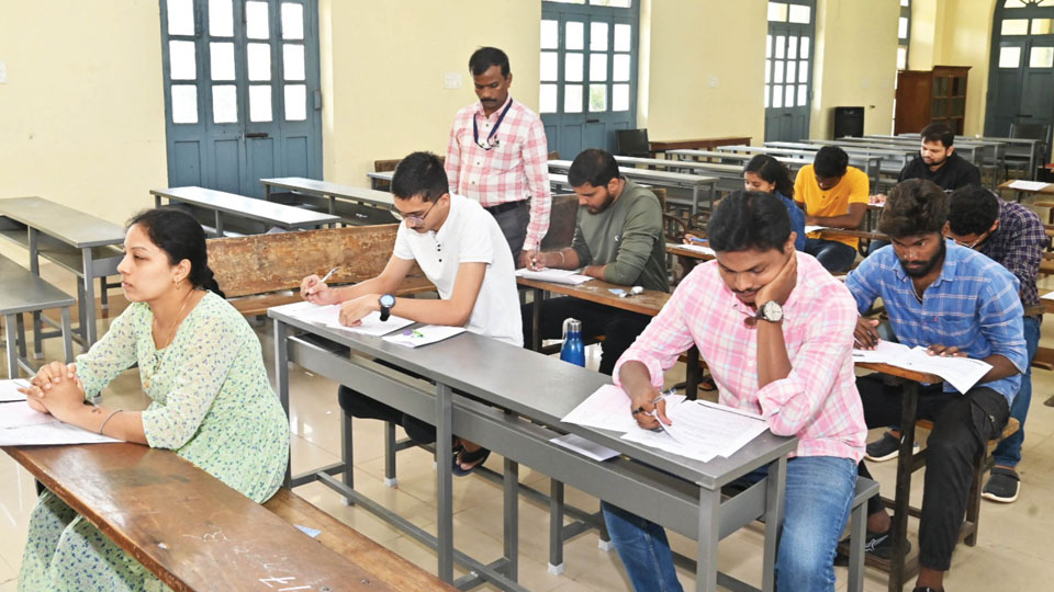 Over 5,000 candidates appear for Civil Services Prelims in city