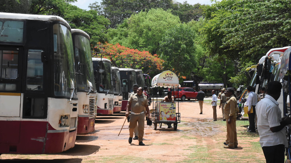 481 KSRTC buses for election duty: Public put to hardship