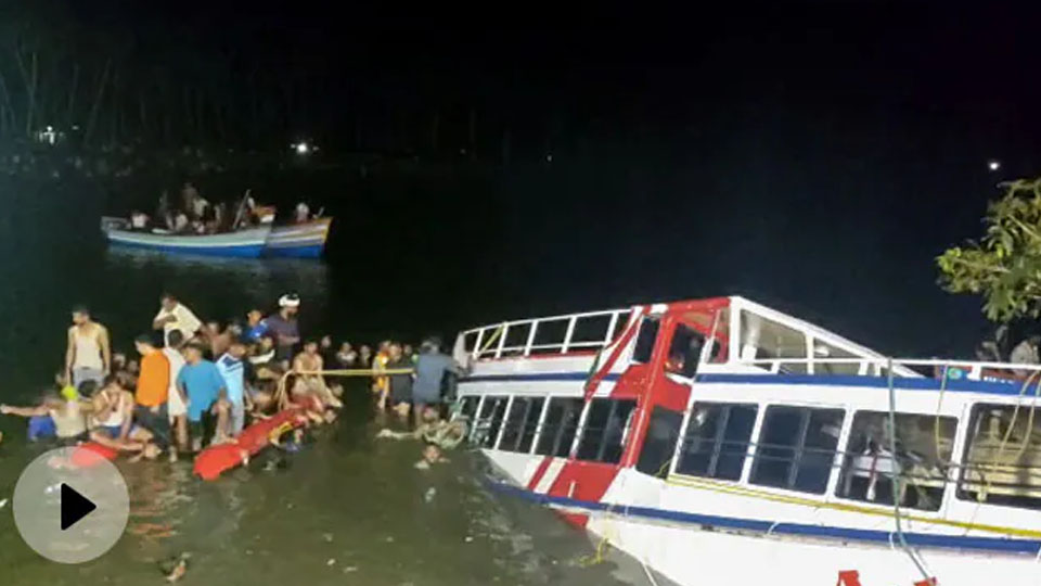 22 killed in tourist boat tragedy at Malappuram