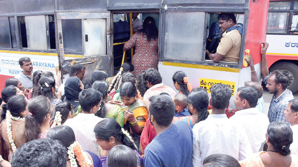 Manneththina Amavasya today: Free bus travel scheme adds to festival spirit