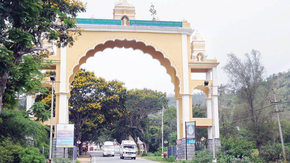 First Ashada Friday tomorrow: No entry for private vehicles to Chamundi Hill for 5 days
