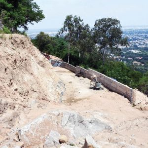 Construction of Chamundi Hill retaining wall: 10 months on, 40 percent work over; 3 more months needed