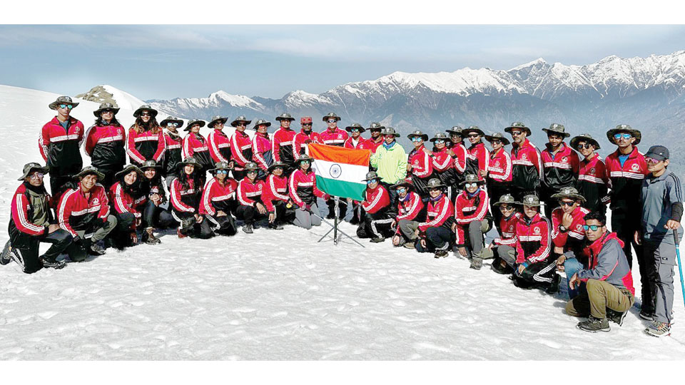 Karnataka nurses celebrate International Nurses Day on Mt. Rumtu in Himalayas