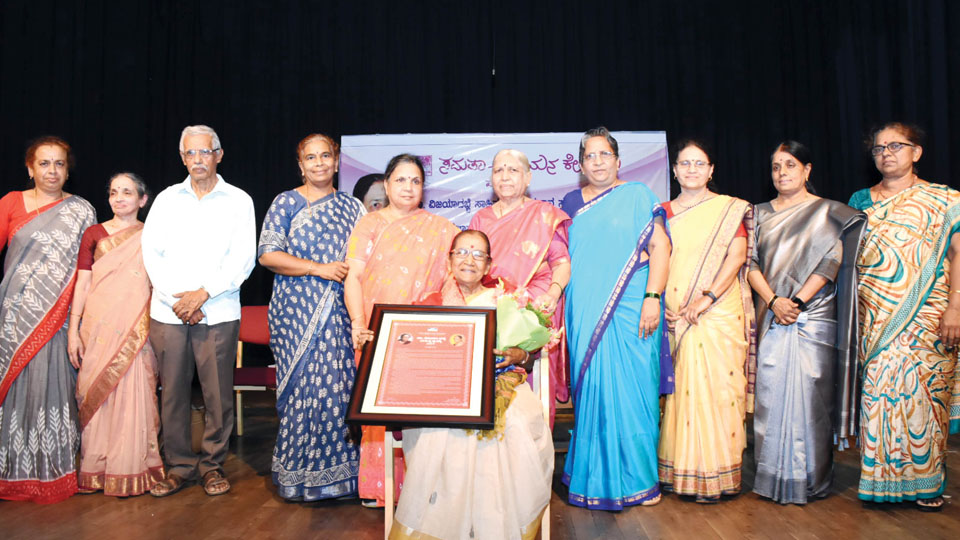 Senior Researcher B.M. Rohini receives Dr. Vijaya Dabbe Award