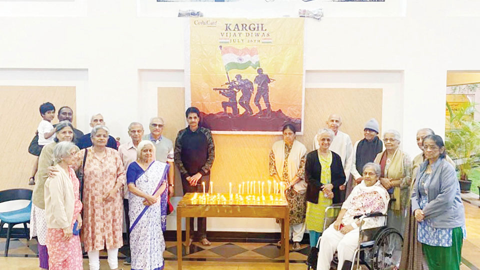 Elders at CovaiCare salute Kargil heroes