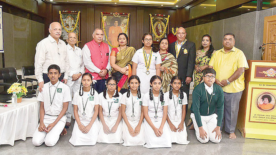 The new team of Interact Club of Sri Saibaba School