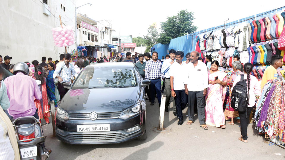 Eviction of footpath vendors on Raja Marga, near Mysore Palace tomorrow: Mayor