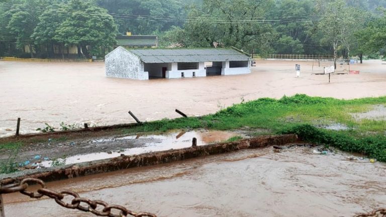 Monsoon in Kodagu gains vigour; schools closed - Star of Mysore