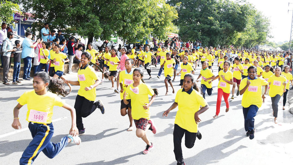 Over 2,000 take part in Chamundi Run