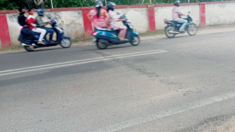 Unscientific road hump on Male Mahadeshwara Road removed