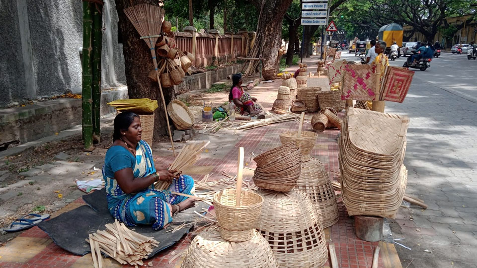 Bamboo crafts thrive during Gowri-Ganesha festival