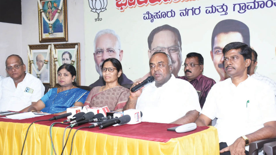 MLA Srivatsa pins blame on Congress-DMK alliance