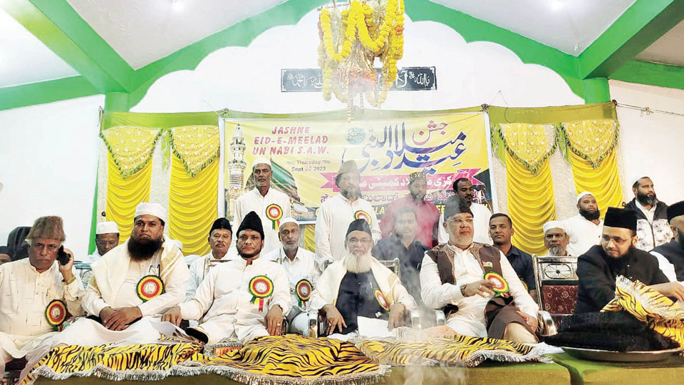 Muslim brethren celebrate Eid Meelad