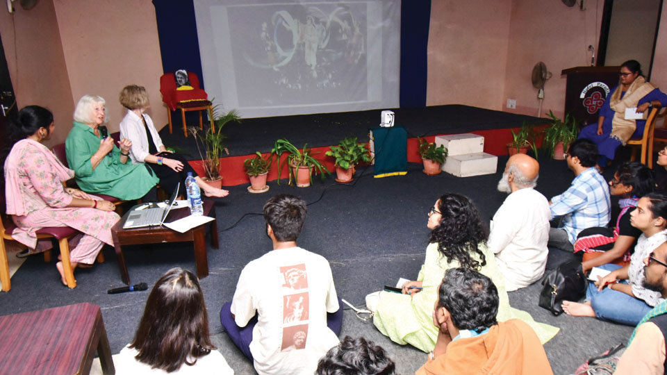National Festival of Children’s Theatre – National Colloquium ‘Educational Theatre’: ‘Theatre kindles critical thinking among children’