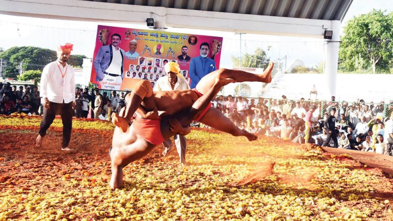Nada Kusti: Wrestlers slug it out in epic confrontation - Star of Mysore