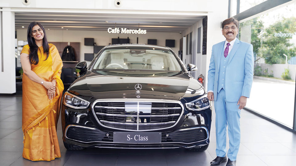 Mercedes Mysuru delivers first S-Class with facelift
