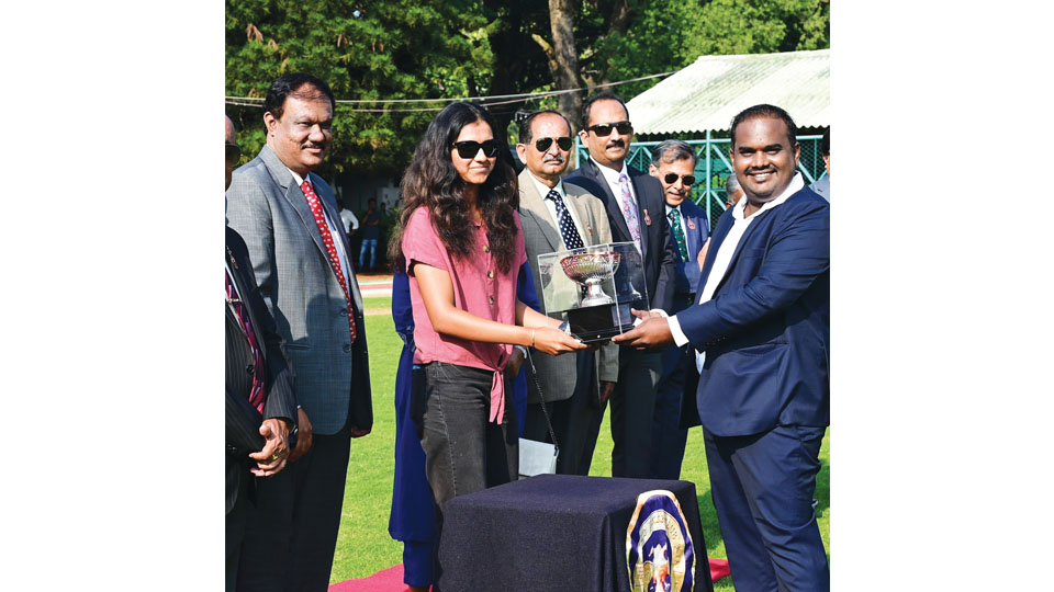 ‘Vijaya Falcon’ wins Urs Kar Trophy