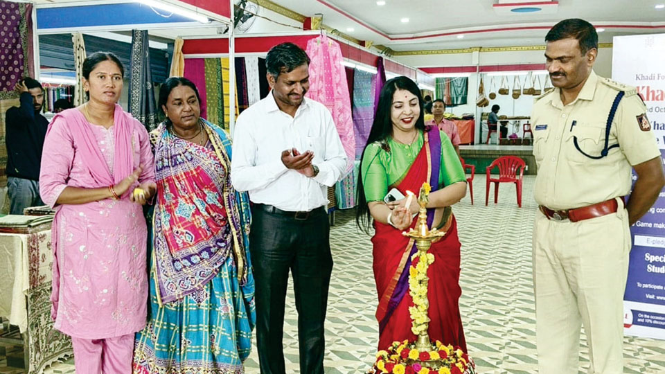 Crafts & Weaves Mahotsav 2023 begins at Kushalnagar