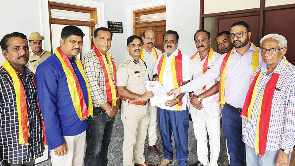 Pro-Kannada activists petition City Police Chief with woes