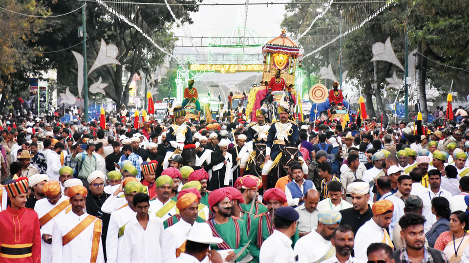 NCC cadets take part in Dasara procession