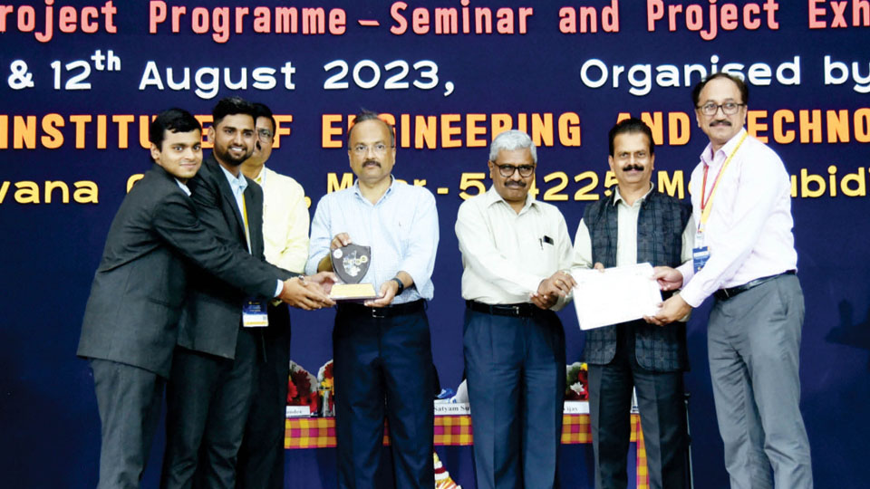 VVCE MBA students bag Best Project of the Year Award