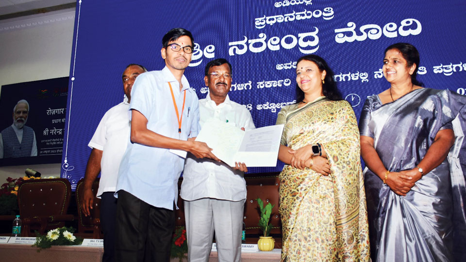10th Rozgar Mela held Nationwide: 185 Central Govt. appointment letters issued in Mysuru