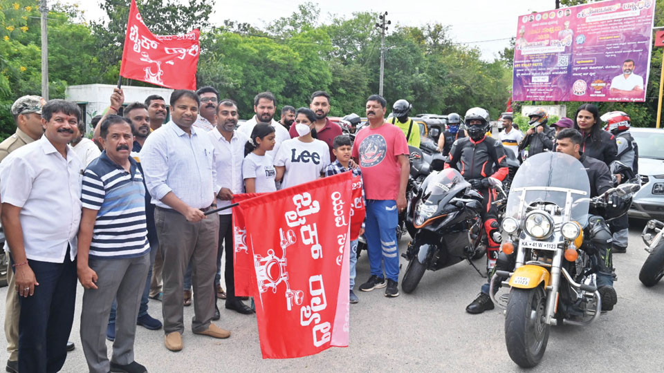 Bike rally to celebrate Yuva Dasara, Yuva Sambhrama held