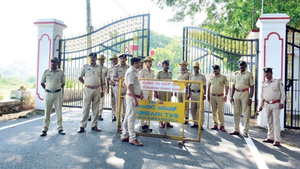 Mahisha Dasara And Chamundi Betta Chalo: No Entry To Chamundi Hill ...