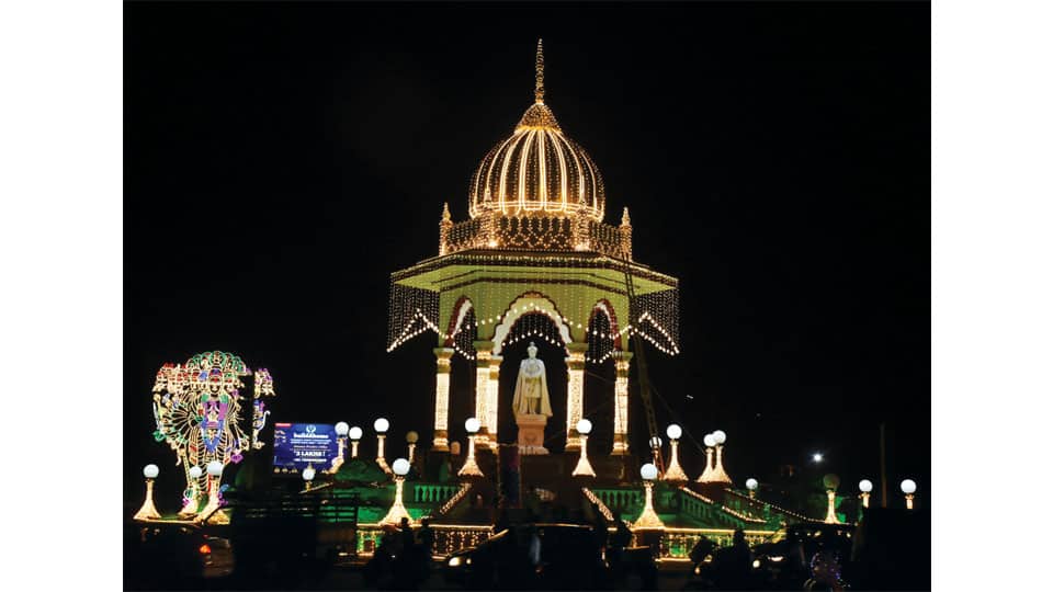 Dazzling illumination transforms Mysuru city into a wonderland - Star of  Mysore