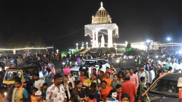 Dasara lightings extended till Nov. 3: One-way rule, no parking zones ...