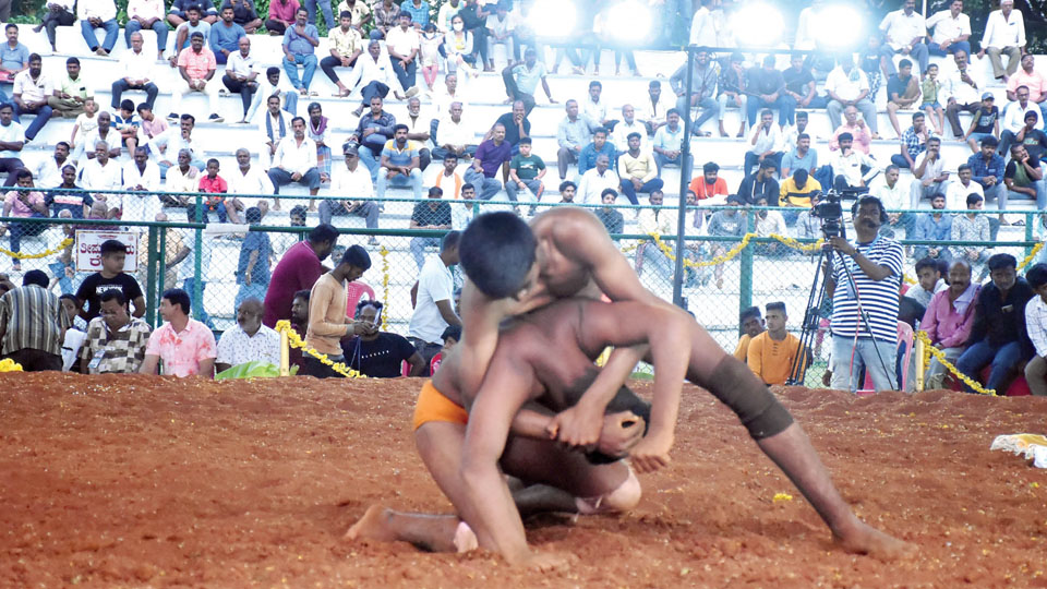Wrestlers’ show of strength on Akhada