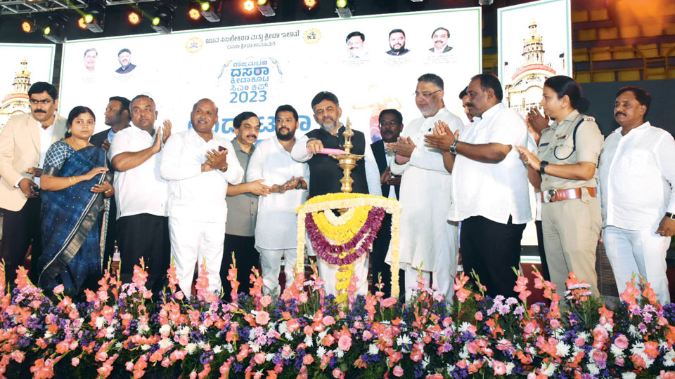 Dy.CM inaugurates Dasara CM Cup-2023