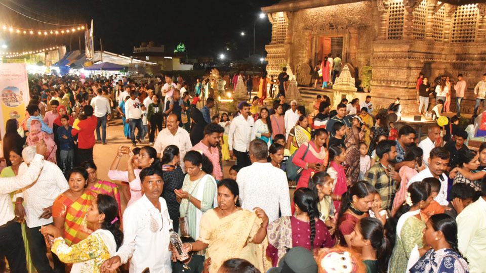 People flock Dasara Exhibition in hordes; Expo to end on Jan. 12