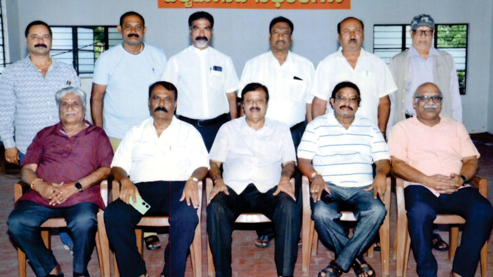 Office-bearers of Saraswathipuram Club