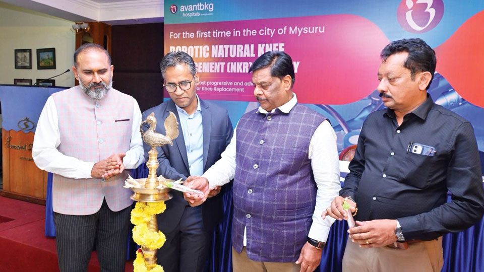 District Minister launches Robotic Natural Knee Replacement technology at Avant BKG Hospital