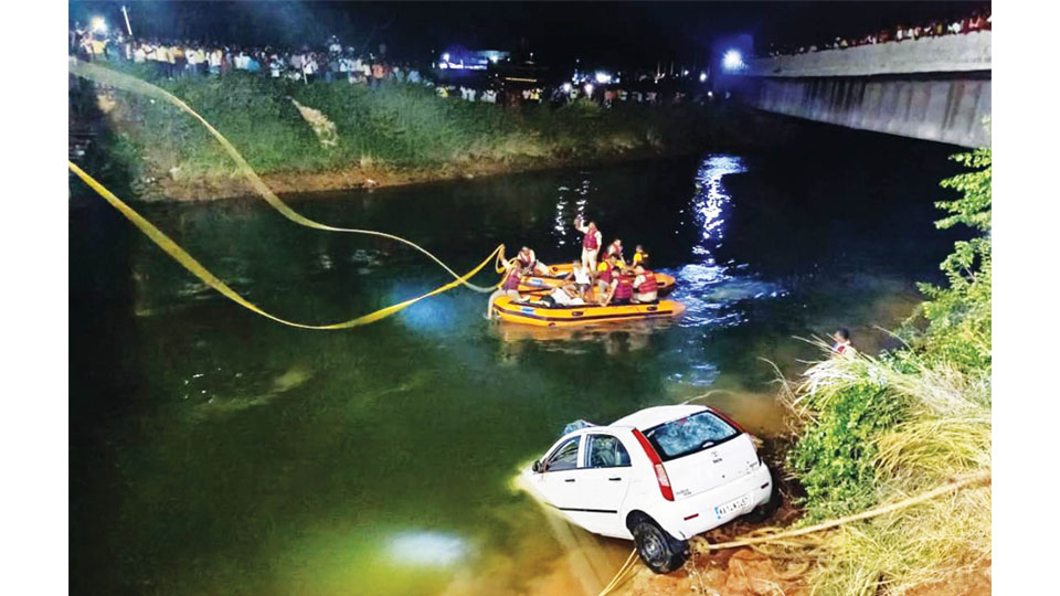 Five drown as car plunges into Visvesvaraya Canal