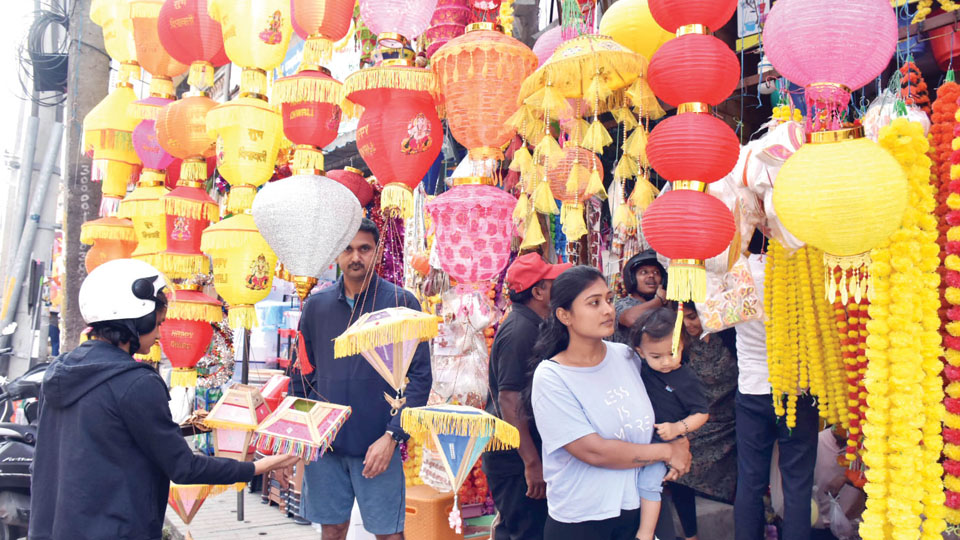 Deepavali shopping: People throng cracker stalls, markets