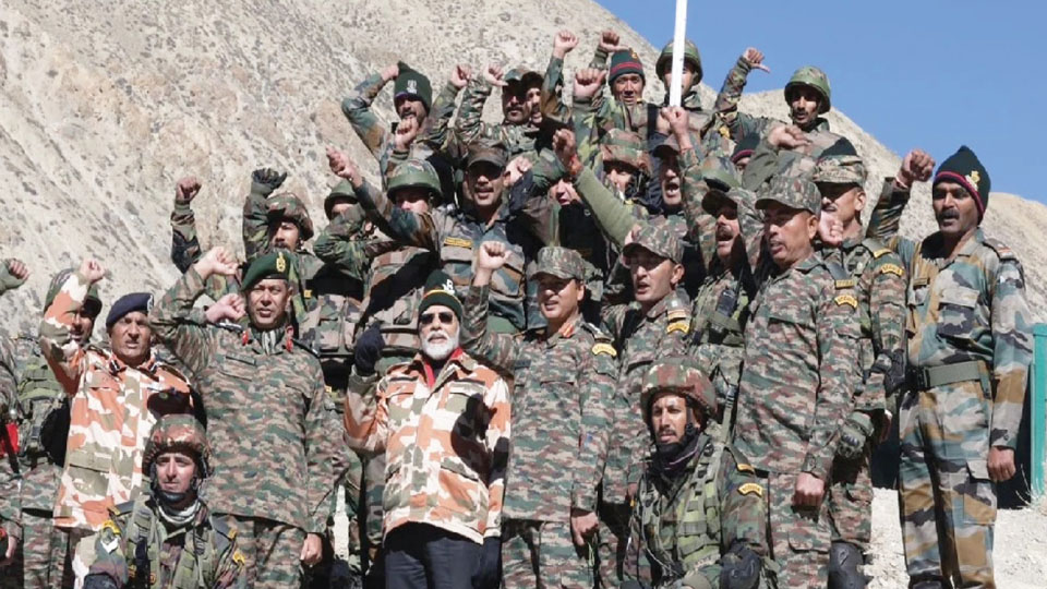 PM Modi celebrates Deepavali with security forces in Himachal