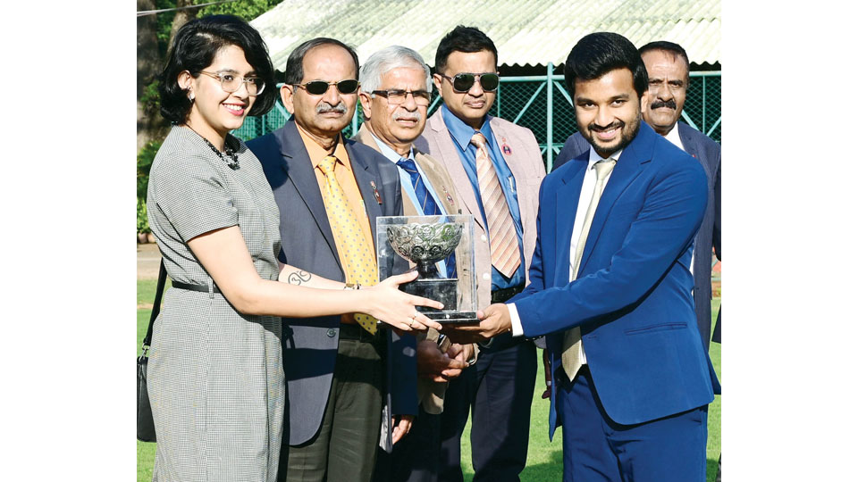 ‘Star Glory’ wins Dr. M.N. Doreswamy Memorial Trophy