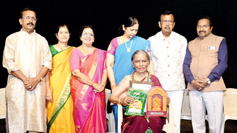 ‘Nupura Shri’ award for Vidu. Lalita Kore Rao