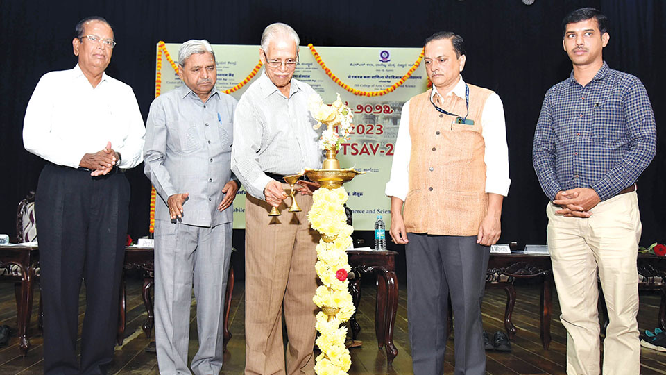 Kannada literature should be enriched by translation - Star of Mysore