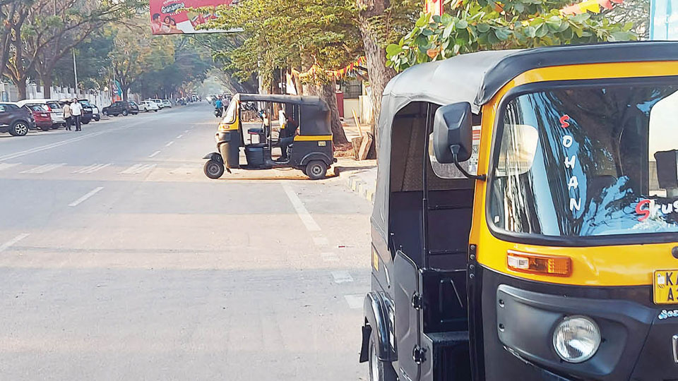 Streamline parking of rickshaws