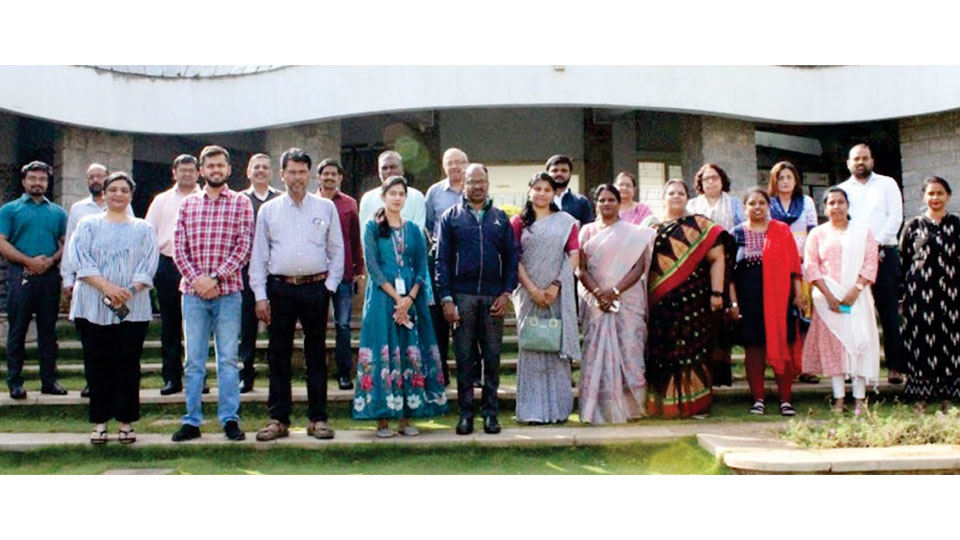 SDM-IMD conducts workshop on leveraging AI for effective case writing