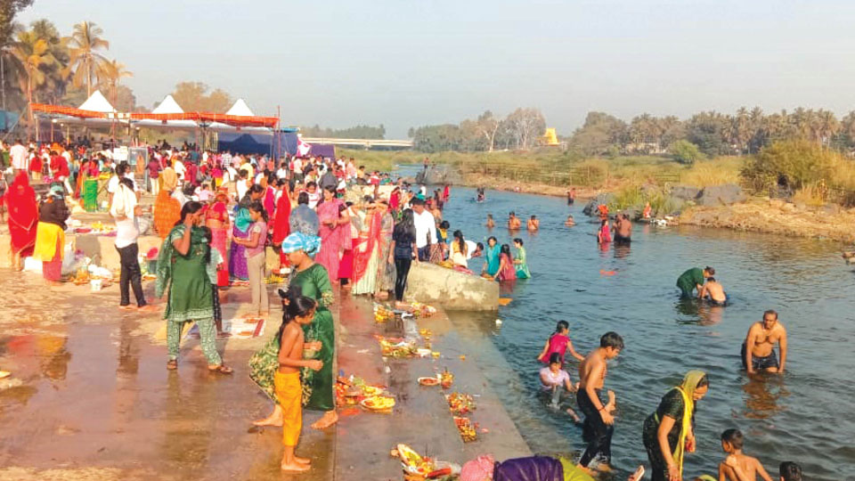 Magha Purnima: Devotees take holy dip in River Cauvery at Srirangapatna