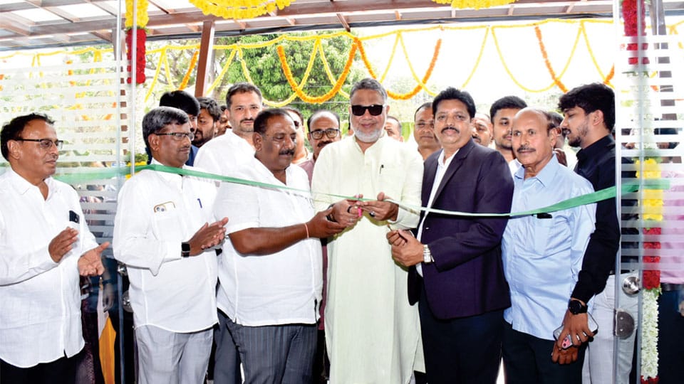 MLAs inaugurate Dakshina Paaka & Hotel Continental Inn and Suites in city