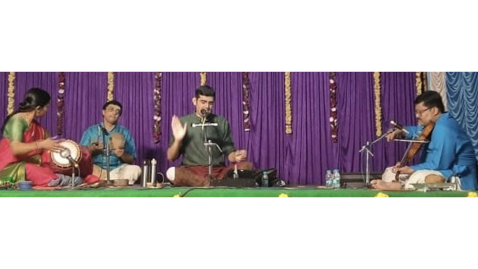Sikkil Gurucharan performs at Gorur