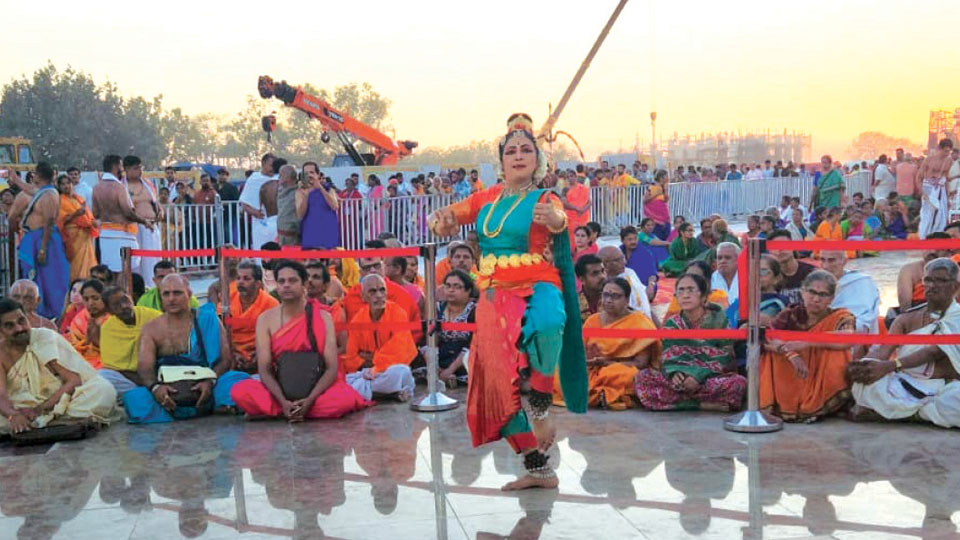 City Dance Guru performs at Ayodhya