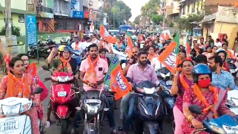 Scooter rally by BJP Mahila Morcha marks ‘Nari Shakti Vandana Yatra’