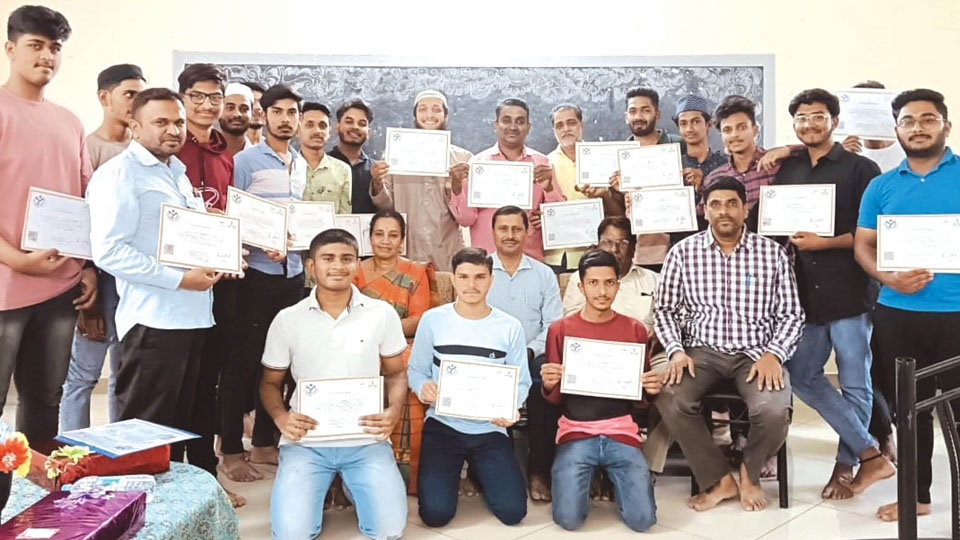 Mewa distributes certificates