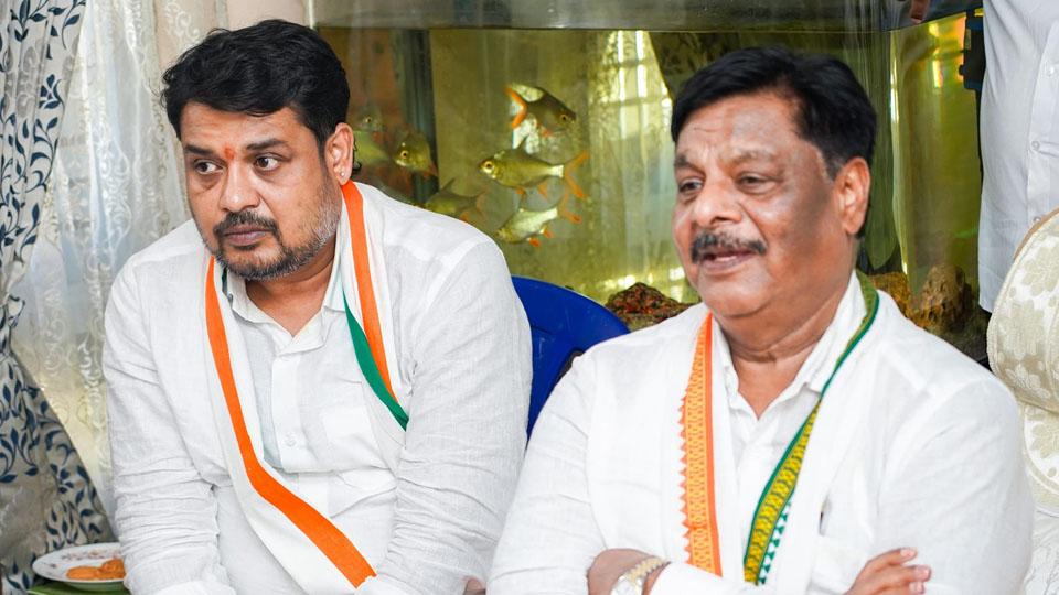 Sunil Bose is Congress candidate for Chamarajanagar LS seat